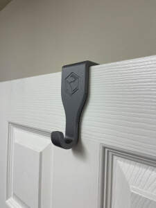 Advanc3D door hooks: Space-saving 3D printing for easy organization behind the door